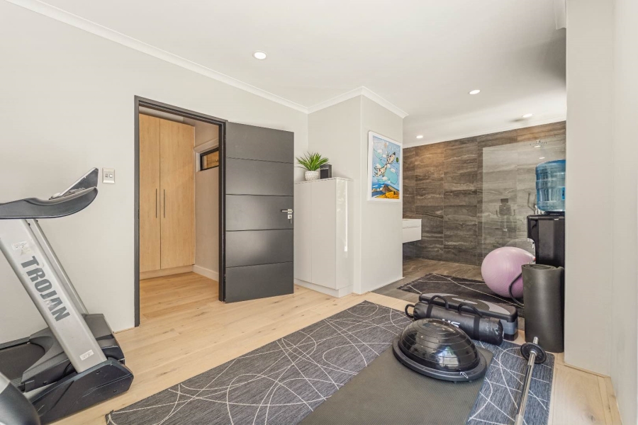 4 Bedroom Property for Sale in Tamboerskloof Western Cape